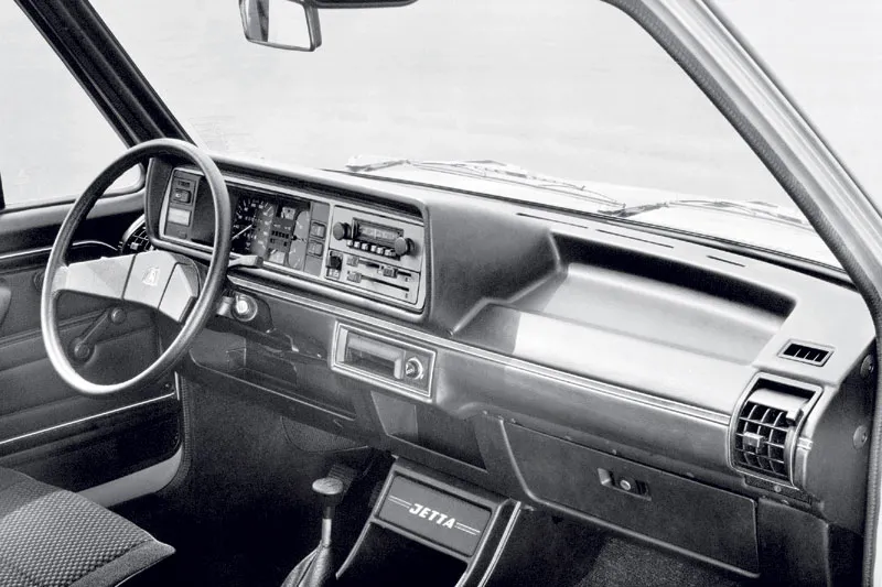 Volkswagen Jetta 1.5 1983 photo - 2
