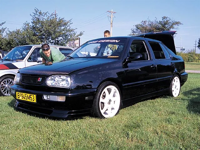Volkswagen Jetta 2.3 1998 photo - 12