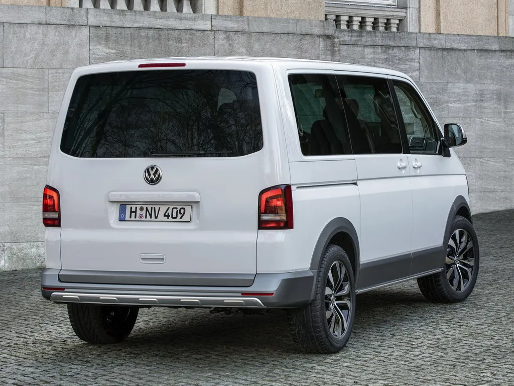 Volkswagen Multivan 1.9 2014 photo - 5