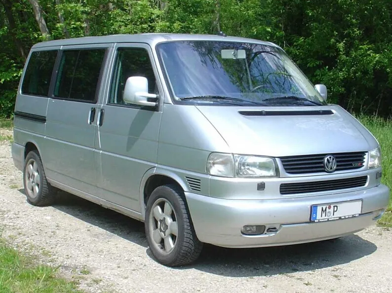 Volkswagen Multivan 2.8 2003 photo - 5