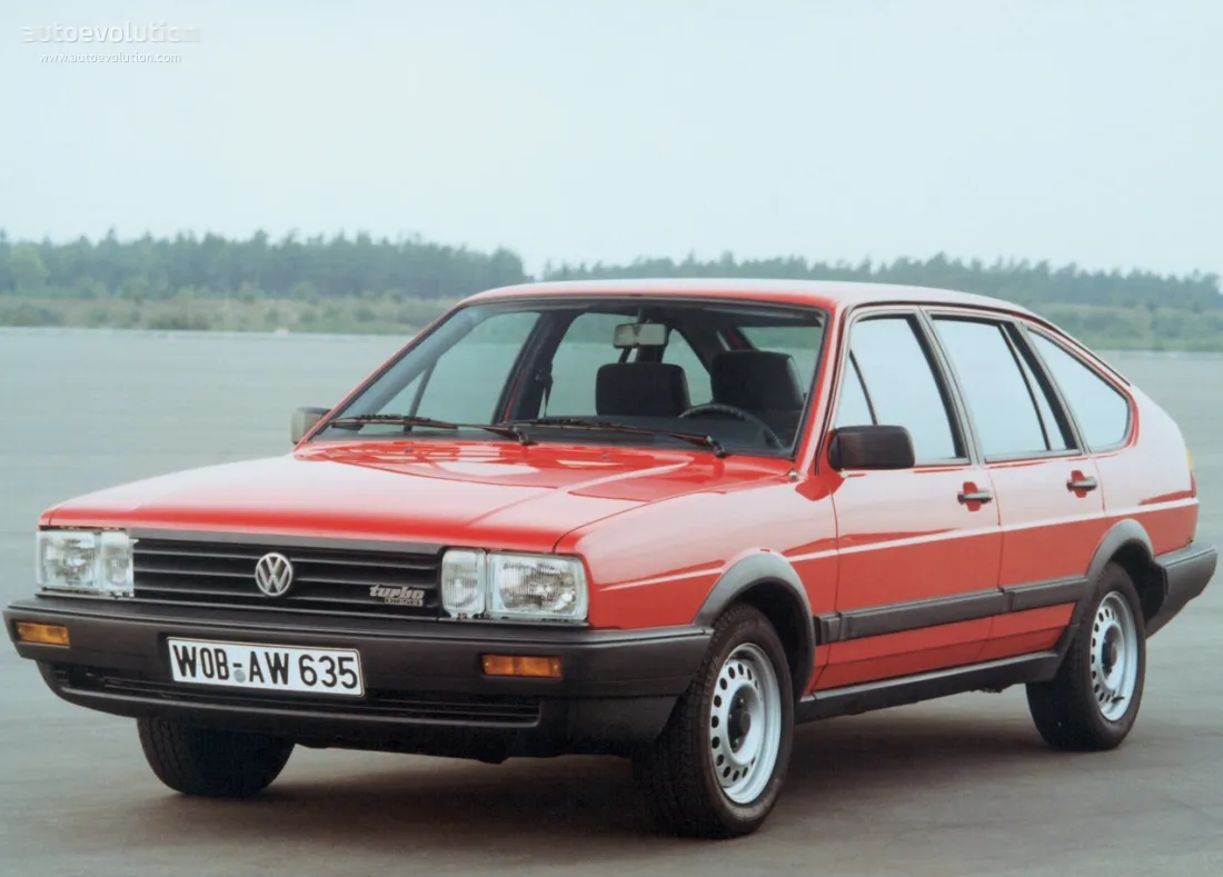 Volkswagen Passat 1.3 1986 photo - 5