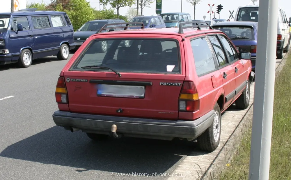 Volkswagen Passat 1.3 1987 photo - 9