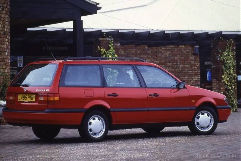 Volkswagen Passat 1.5 1987 photo - 6