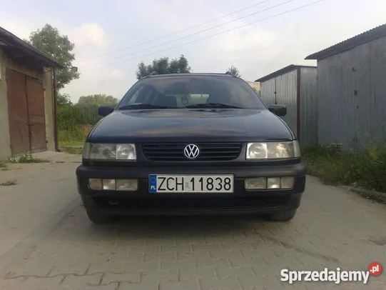 Volkswagen Passat 1.5 1995 photo - 3
