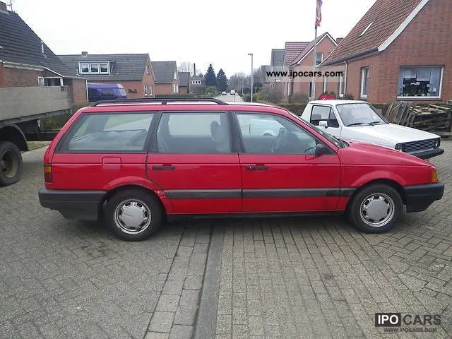 Volkswagen Passat 1.8 1991 photo - 2