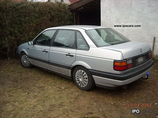 Volkswagen Passat 1.8 1992 photo - 1