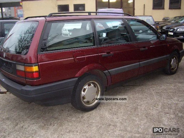 Volkswagen Passat 1.8 1992 photo - 12