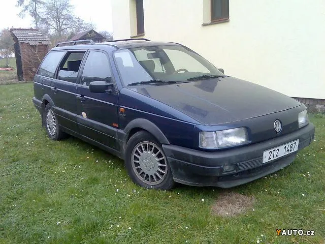 Volkswagen Passat 1.8 1993 photo - 1