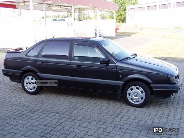 Volkswagen Passat 2.0 1993 photo - 5