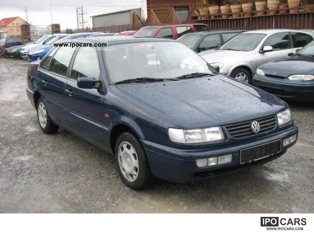 Volkswagen Passat 2.0 1996 photo - 4