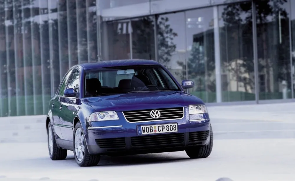 Volkswagen Passat 2.0 2000 photo - 11