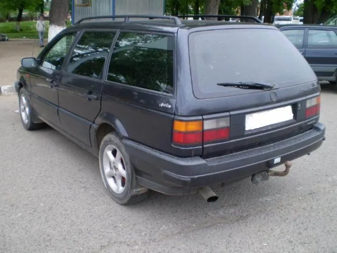 Volkswagen Passat 2.8 1992 photo - 11