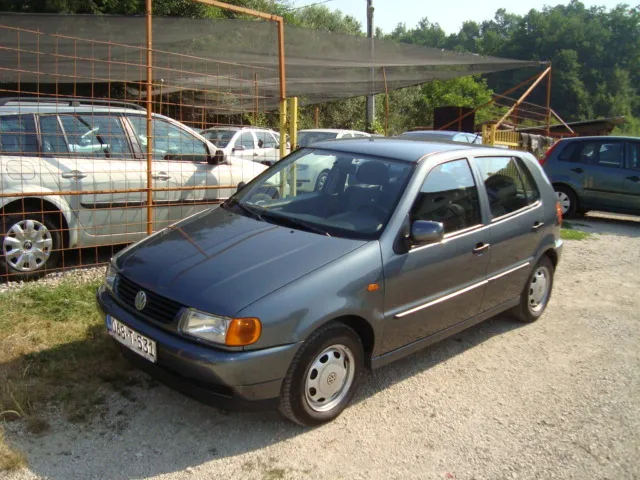 Volkswagen Polo 1.2 1997 photo - 12