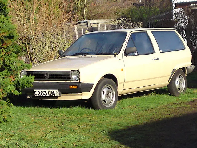 Volkswagen Polo 1.3 1985 photo - 2
