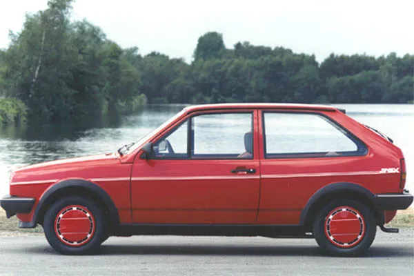 Volkswagen Polo 1.3 1985 photo - 7