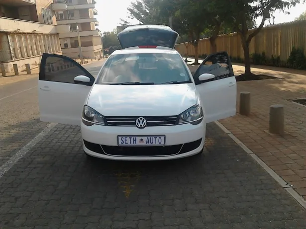 Volkswagen Polo 1.4 2014 photo - 8