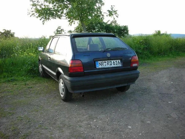 Volkswagen Polo 1.6 1992 photo - 12