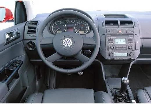 Volkswagen Polo 1.9 2003 photo - 4